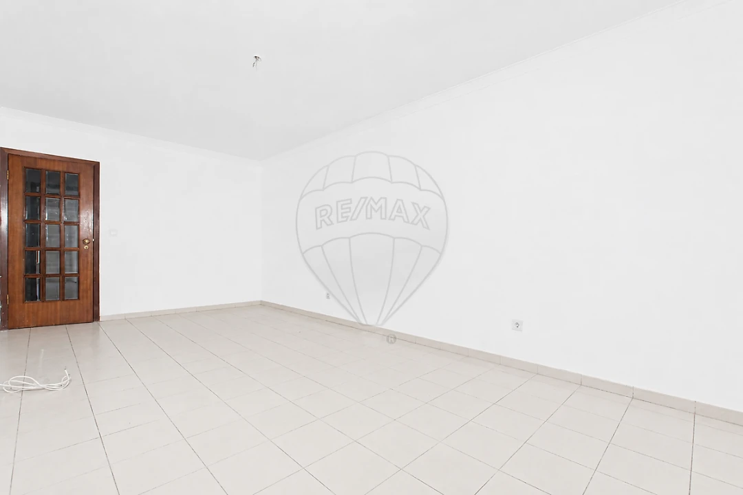 Apartamento T3 para Arrendamento em Alverca do Ribatejo e Sobralinho Foto 18