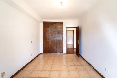 Apartamento T3 para Venda em Vila Chã, Codal e Vila Cova de Perrinho