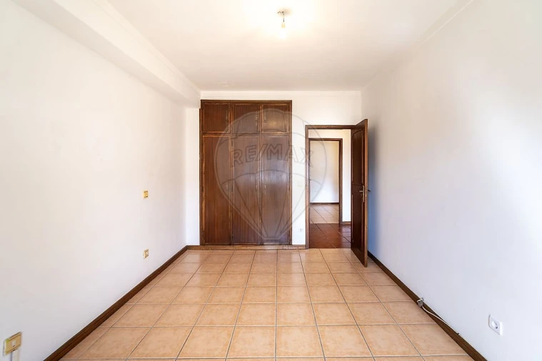 Apartamento T3 para Venda em Vila Chã, Codal e Vila Cova de Perrinho Foto 13