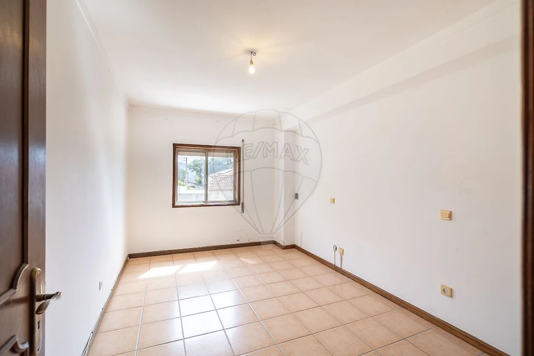 Apartamento T3 para Venda em Vila Chã, Codal e Vila Cova de Perrinho Foto 14