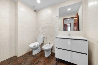 Apartamento T3 para Arrendamento em Parque das Nações