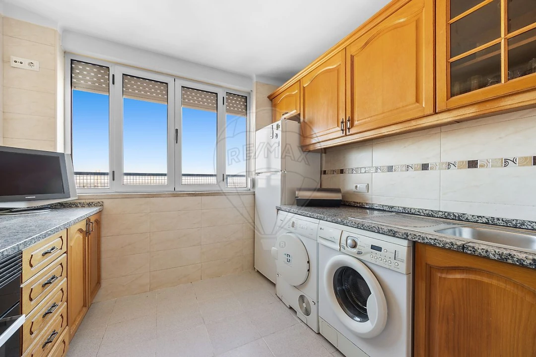 Apartamento T3 para Arrendamento em Parque das Nações Foto 14