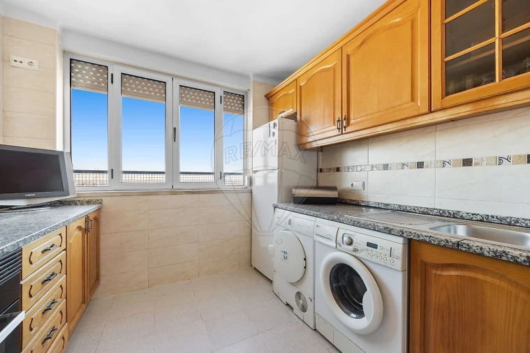 Apartamento T3 para Arrendamento em Parque das Nações Foto 14