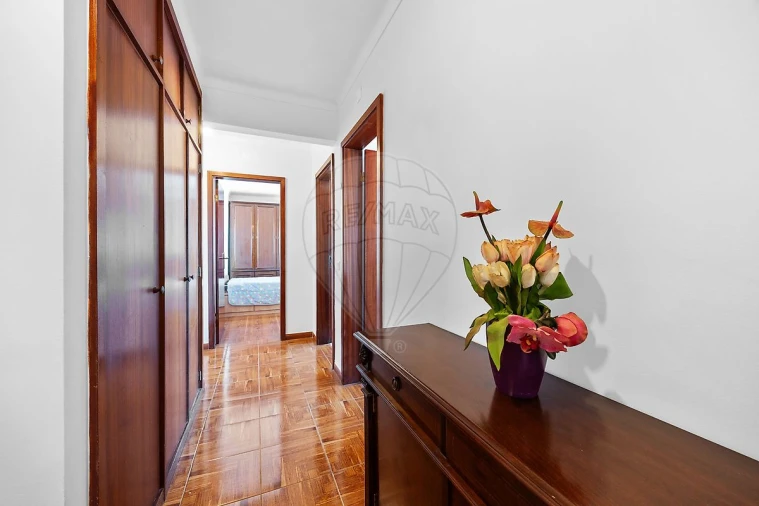 Apartamento T3 para Arrendamento em Parque das Nações Foto 8