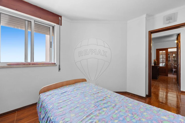 Apartamento T3 para Arrendamento em Parque das Nações Foto 9