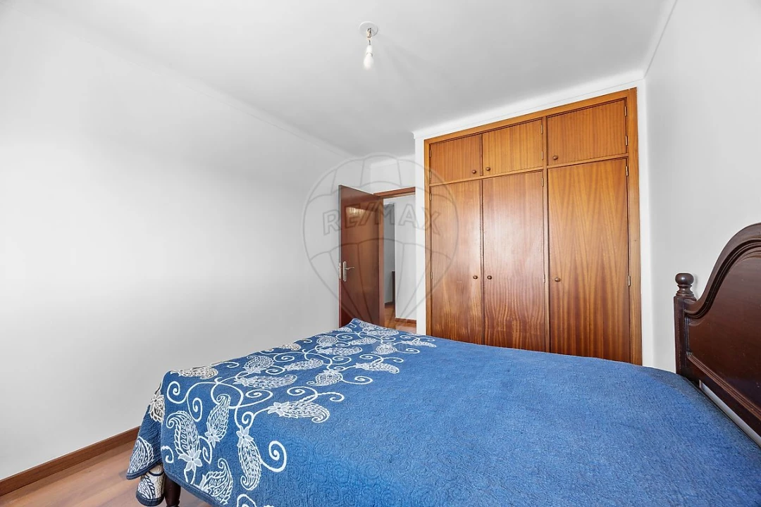 Apartamento T3 para Arrendamento em Parque das Nações Foto 13