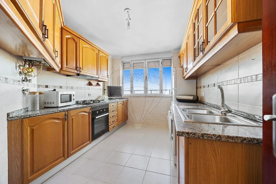 Apartamento T3 para Arrendamento em Parque das Nações Foto 10