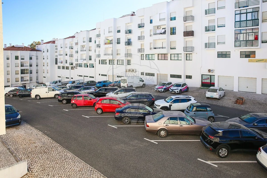 Apartamento T2 para Arrendamento em Alenquer (Santo Estêvão e Triana) Foto 22