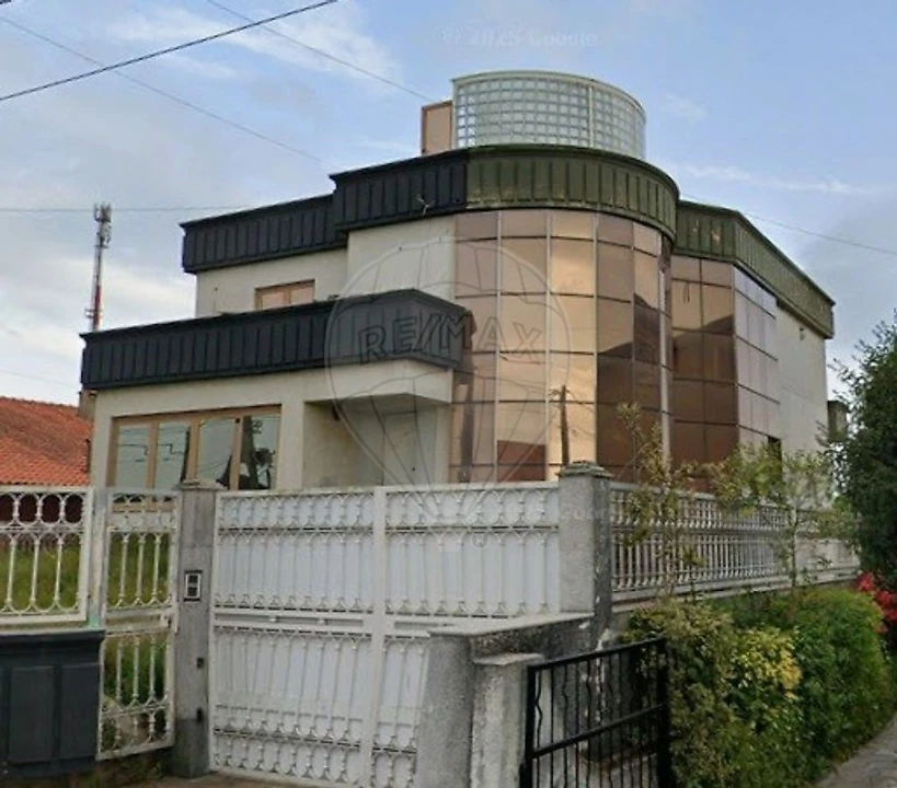 Moradia T4 para Venda em Aradas Foto 1