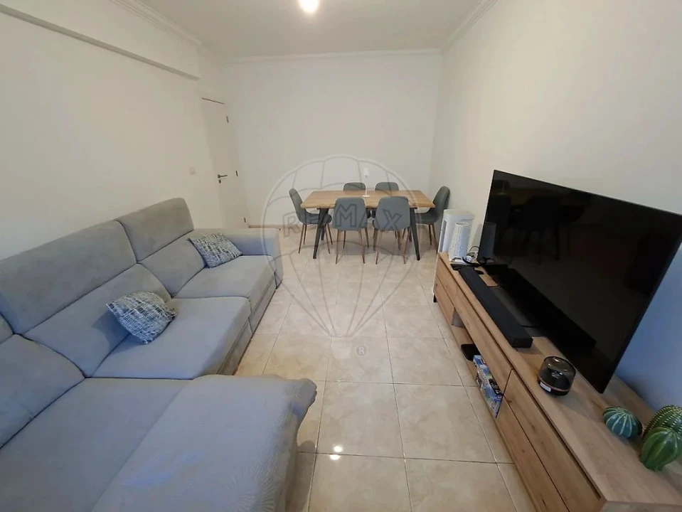 Apartamento T2 para Venda em Seixal, Arrentela e Aldeia de Paio Pires Foto 3