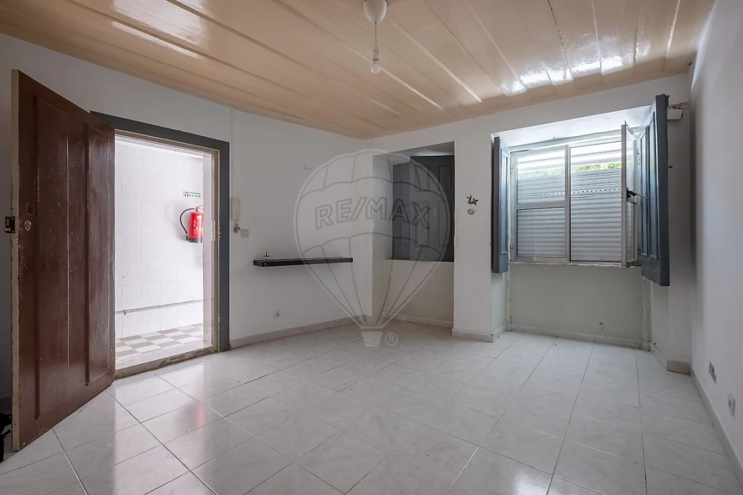 Prédio para Venda em Cedofeita, Santo Ildefonso, Sé, Miragaia, São Nicolau e Vitória Foto 1