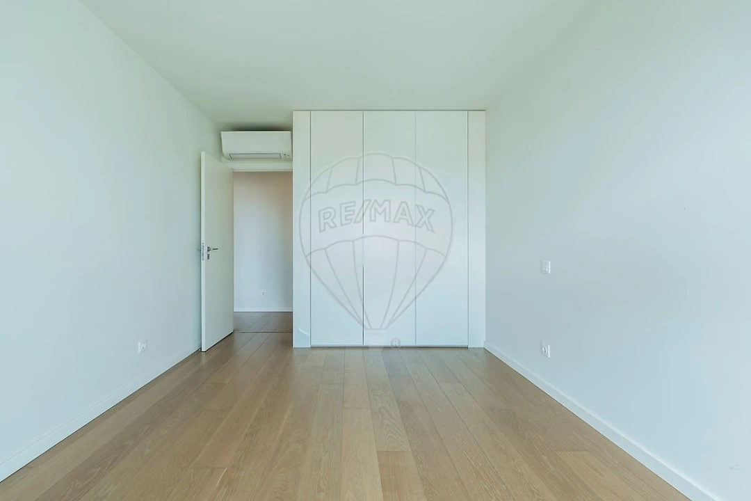 Apartamento T3 para Arrendamento em Carcavelos e Parede Foto 17
