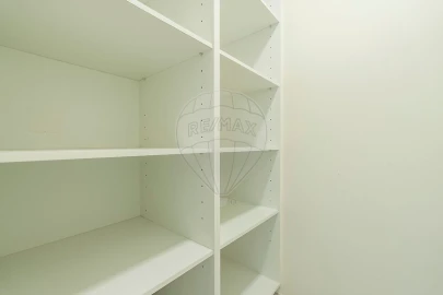 Apartamento T3 para Arrendamento em Carcavelos e Parede