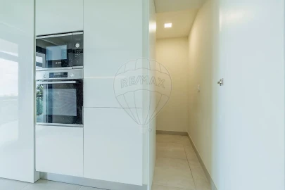 Apartamento T3 para Arrendamento em Carcavelos e Parede