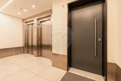 Apartamento T3 para Arrendamento em Carcavelos e Parede