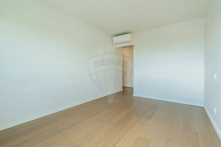 Apartamento T3 para Arrendamento em Carcavelos e Parede Foto 20