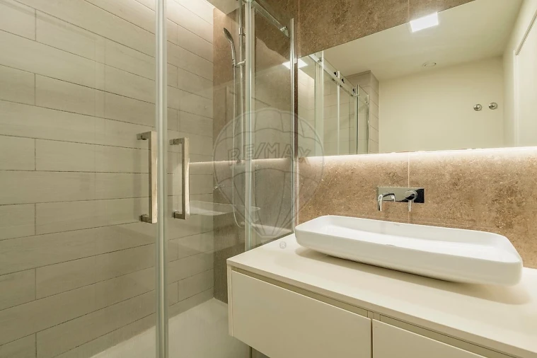 Apartamento T3 para Arrendamento em Carcavelos e Parede Foto 24