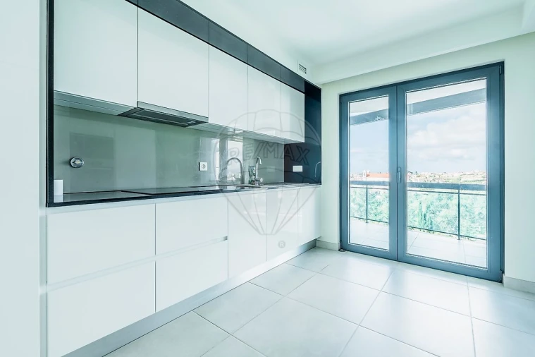 Apartamento T3 para Arrendamento em Carcavelos e Parede Foto 2