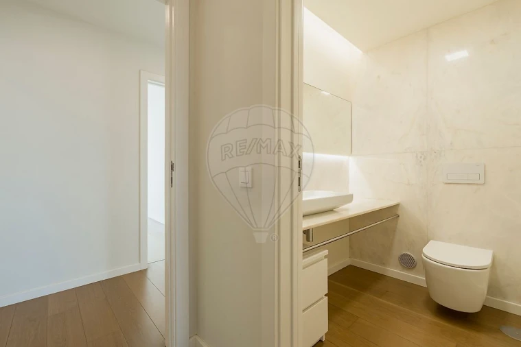 Apartamento T3 para Arrendamento em Carcavelos e Parede Foto 9
