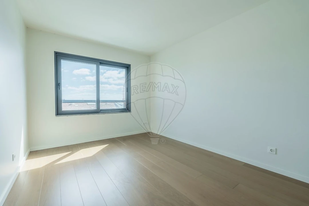 Apartamento T3 para Arrendamento em Carcavelos e Parede Foto 21