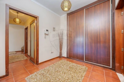 Apartamento T2 para Venda em Galegos