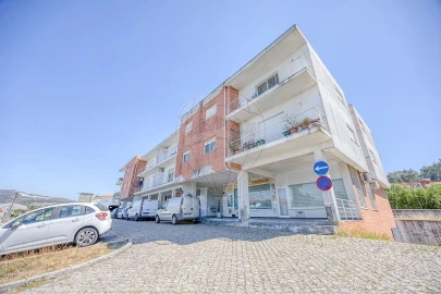 Apartamento T2 para Venda em Galegos