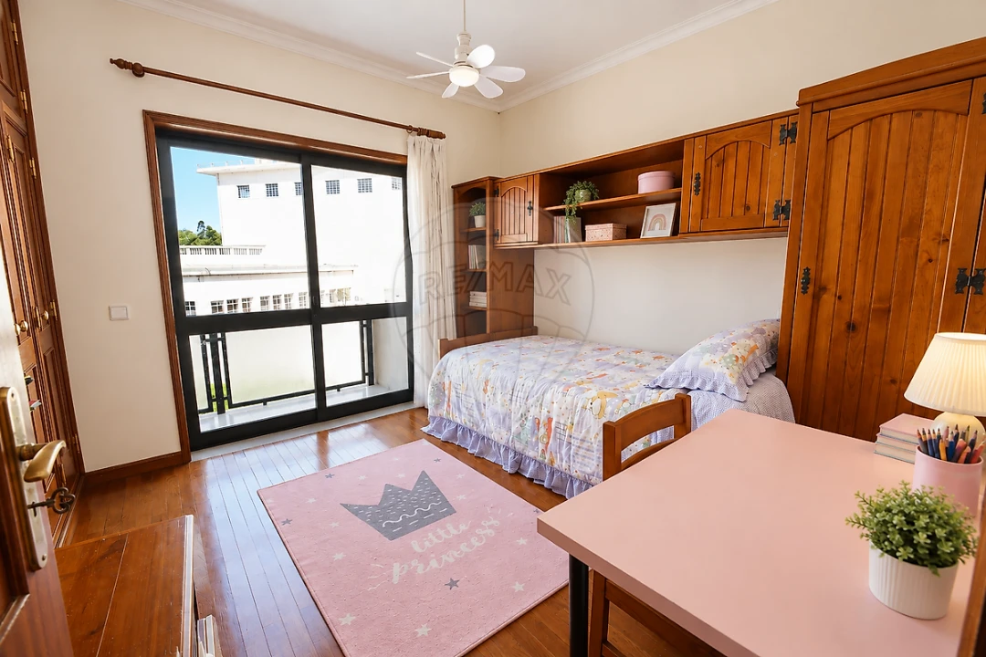 Apartamento T2 para Venda em Pedrouços Foto 9