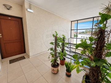 Apartamento T2 para Venda em Pedrouços