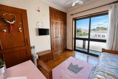 Apartamento T2 para Venda em Pedrouços