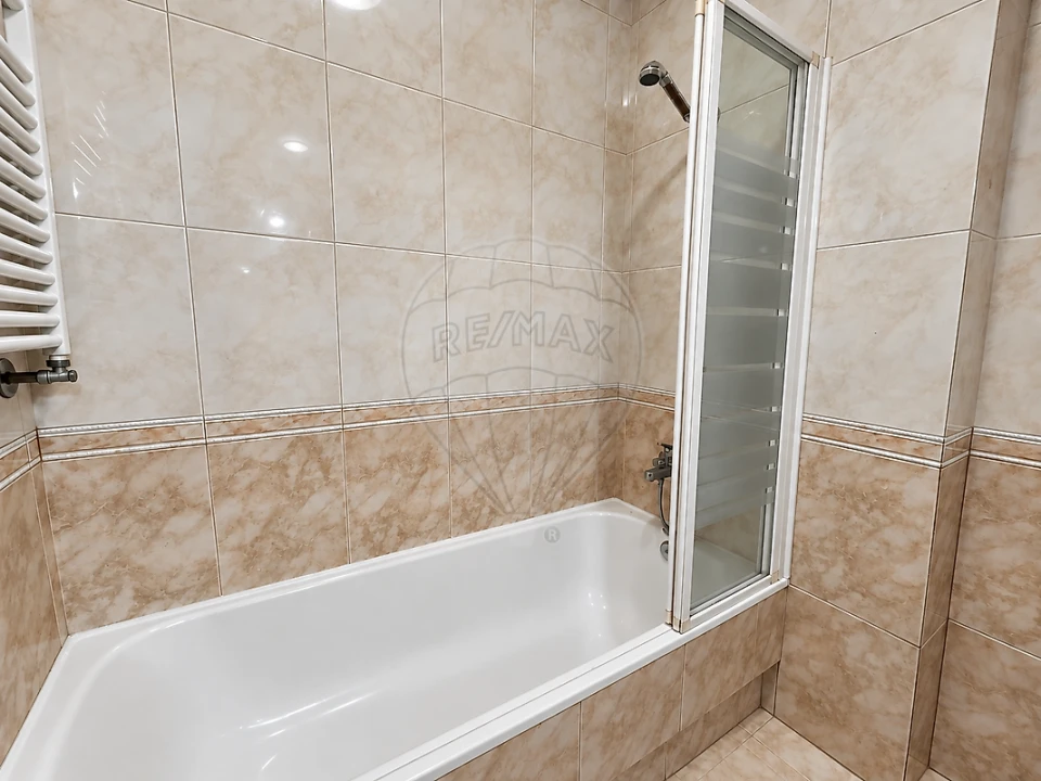 Apartamento T2 para Venda em Pedrouços Foto 23