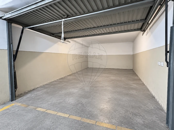Apartamento T2 para Venda em Pedrouços Foto 17