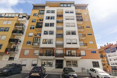 Apartamento T4 para Venda em Queluz e Belas