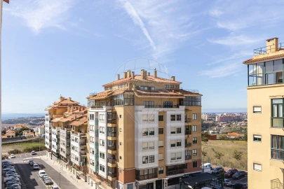 Apartamento T4 para Venda em Queluz e Belas