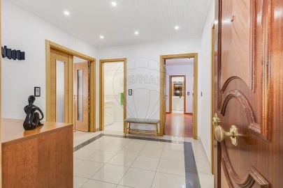 Apartamento T4 para Venda em Queluz e Belas