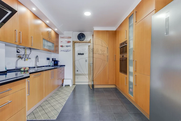 Apartamento T4 para Venda em Queluz e Belas Foto 24