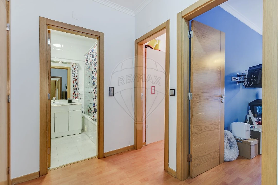 Apartamento T4 para Venda em Queluz e Belas Foto 8
