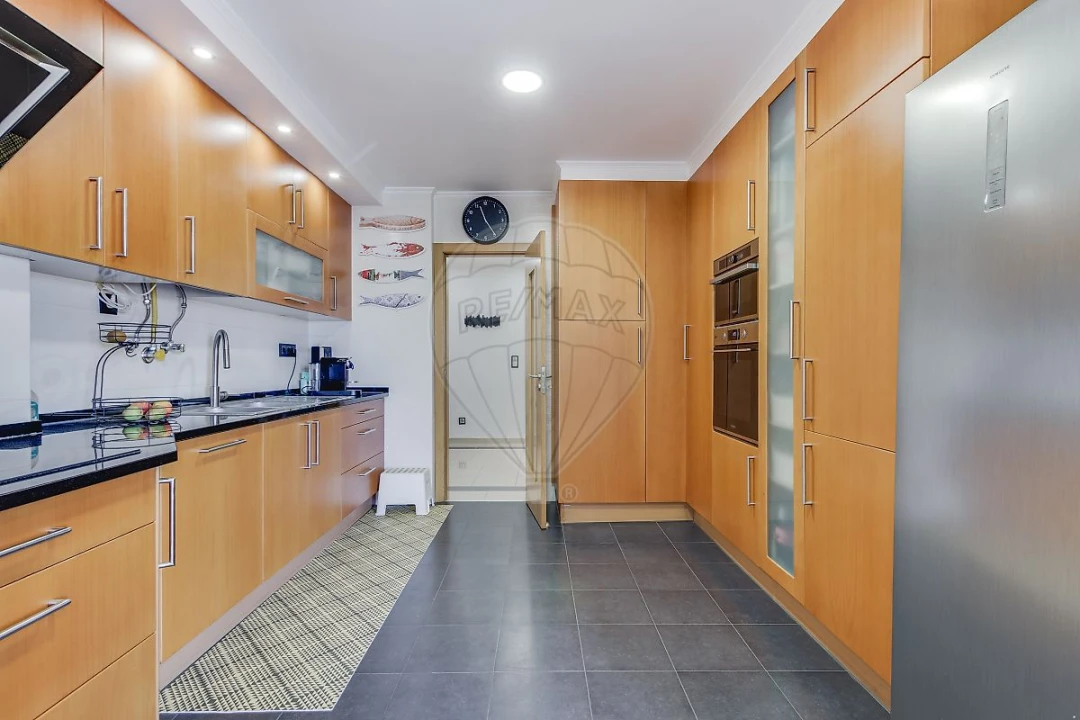 Apartamento T4 para Venda em Queluz e Belas Foto 24