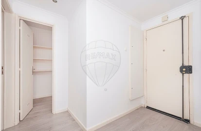 Apartamento T1 para Arrendamento em Algés, Linda-A-Velha e Cruz Quebrada-Dafundo