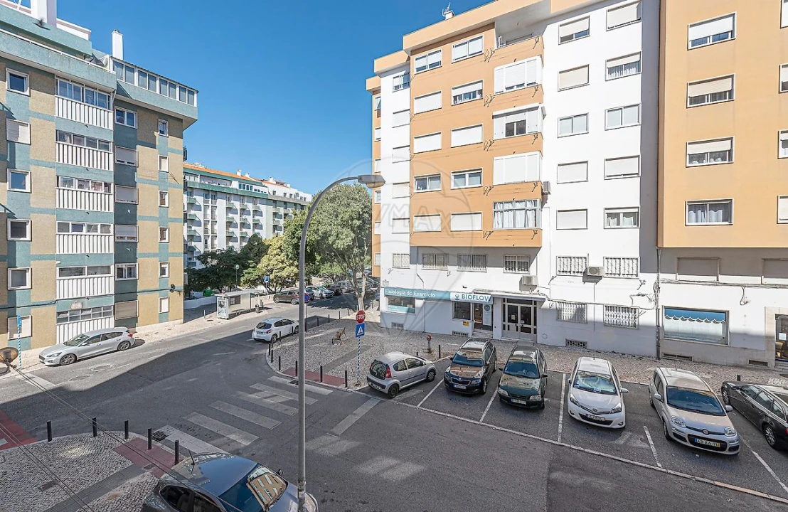 Apartamento T1 para Arrendamento em Algés, Linda-A-Velha e Cruz Quebrada-Dafundo Foto 8