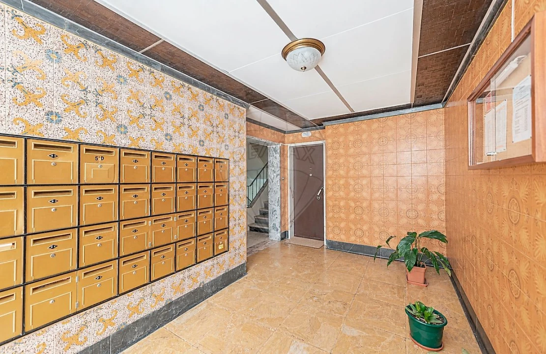 Apartamento T1 para Arrendamento em Algés, Linda-A-Velha e Cruz Quebrada-Dafundo Foto 21