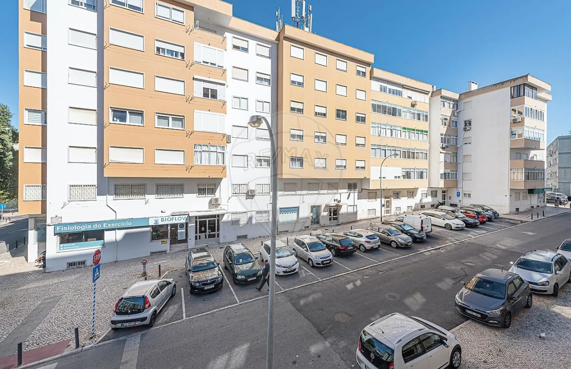 Apartamento T1 para Arrendamento em Algés, Linda-A-Velha e Cruz Quebrada-Dafundo Foto 20