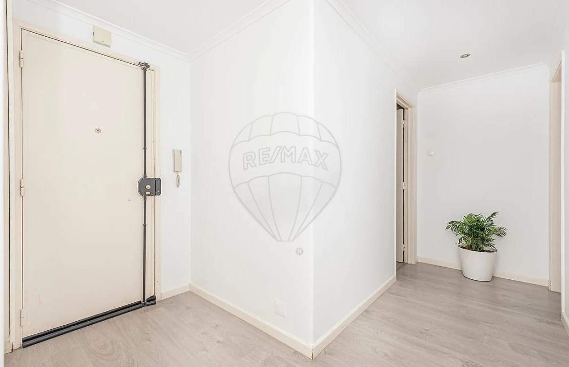 Apartamento T1 para Arrendamento em Algés, Linda-A-Velha e Cruz Quebrada-Dafundo Foto 18