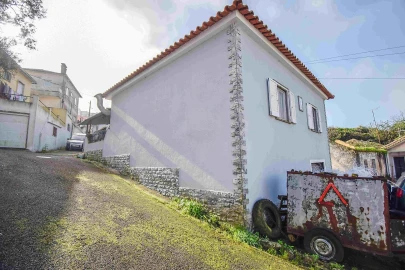Moradia T4 para Venda em Almargem do Bispo, Pêro Pinheiro e Montelavar