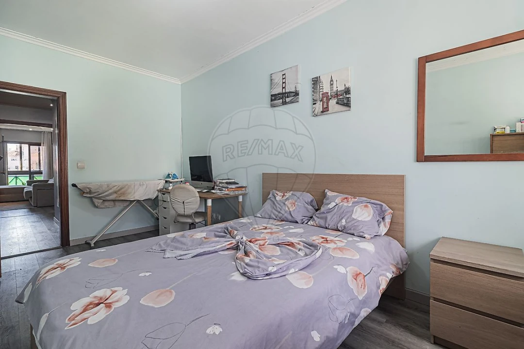 Apartamento T3 para Venda em Quinta do Conde Foto 18
