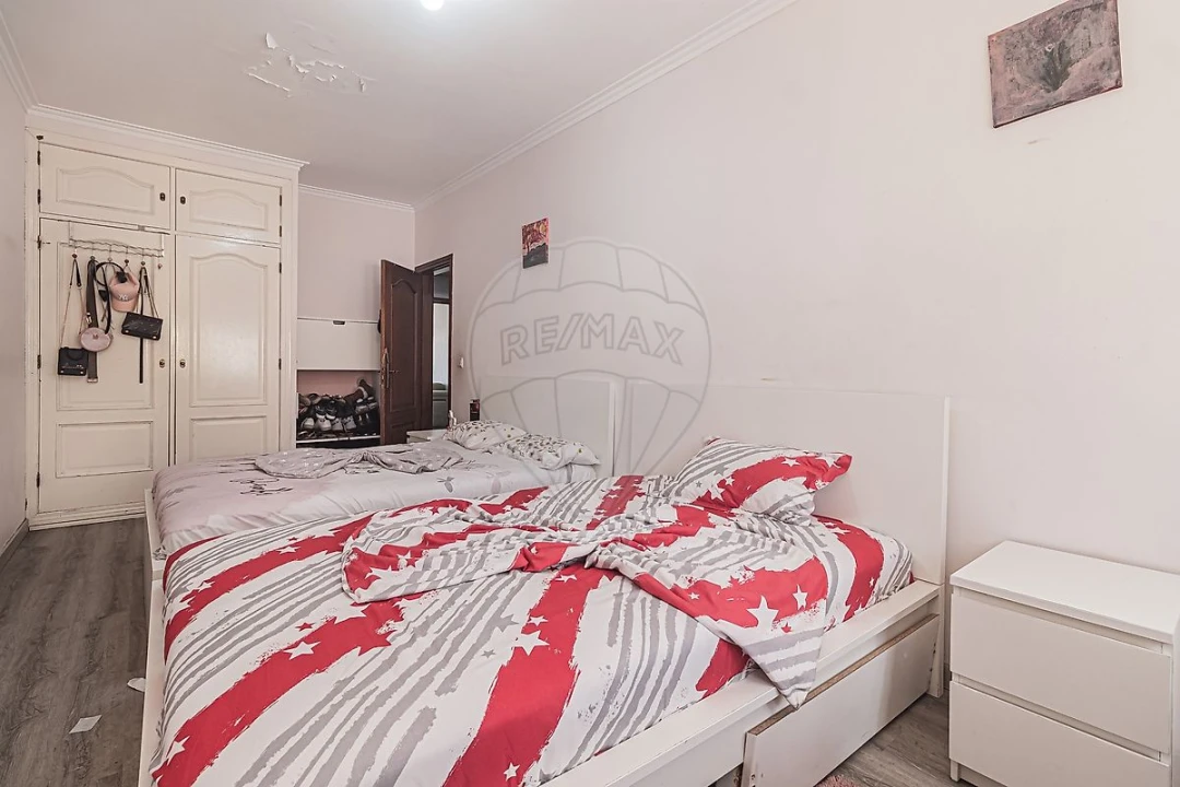 Apartamento T3 para Venda em Quinta do Conde Foto 12