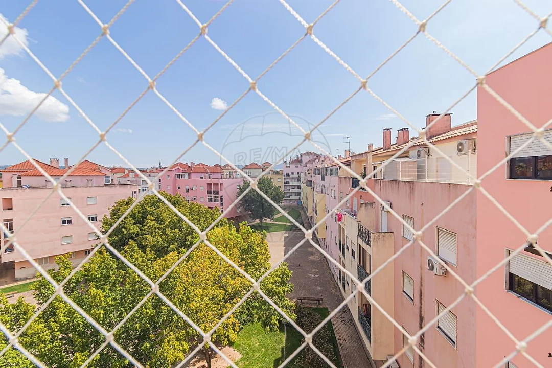 Apartamento T3 para Venda em Quinta do Conde Foto 10