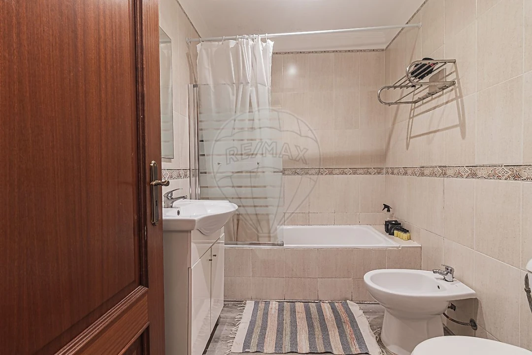 Apartamento T3 para Venda em Quinta do Conde Foto 4