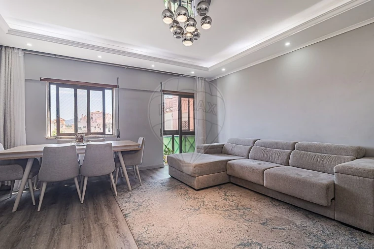 Apartamento T3 para Venda em Quinta do Conde Foto 7