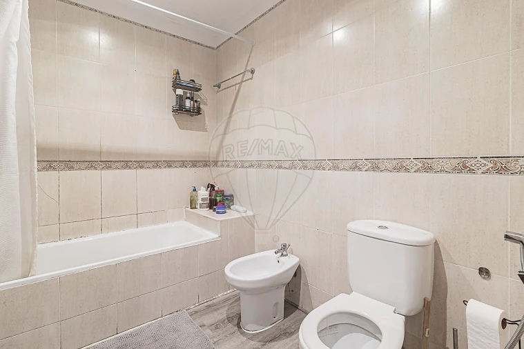 Apartamento T3 para Venda em Quinta do Conde Foto 15
