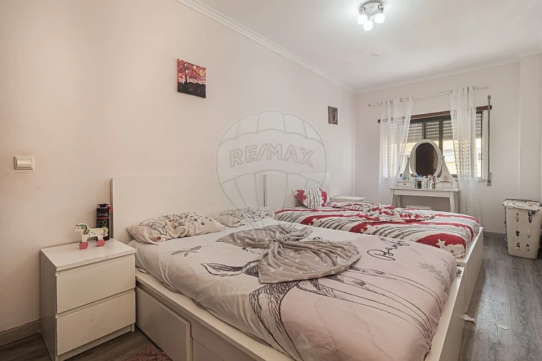 Apartamento T3 para Venda em Quinta do Conde Foto 29